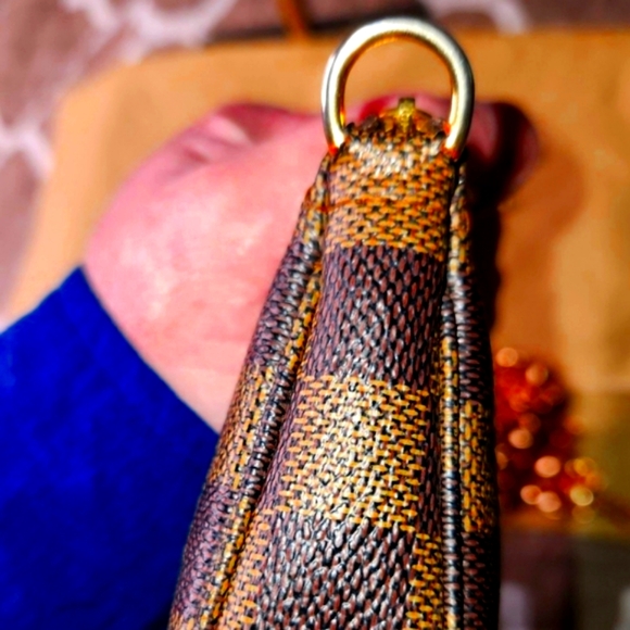 Louis Vuitton Mini Damier Pochette DATE STAMPED SP0042 w/COA - Picture 7 of 15